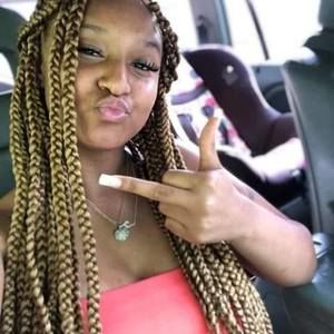 Meet your Posher, Marie